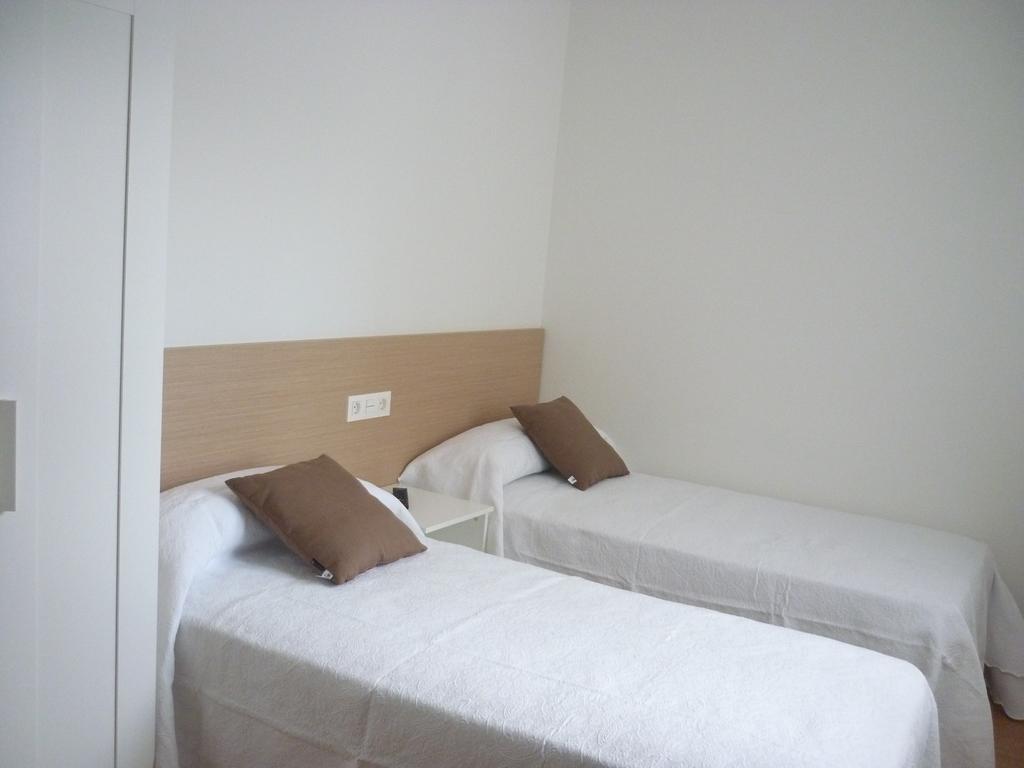 Pension-Albergue Puente Ribeira Саррия Стая снимка